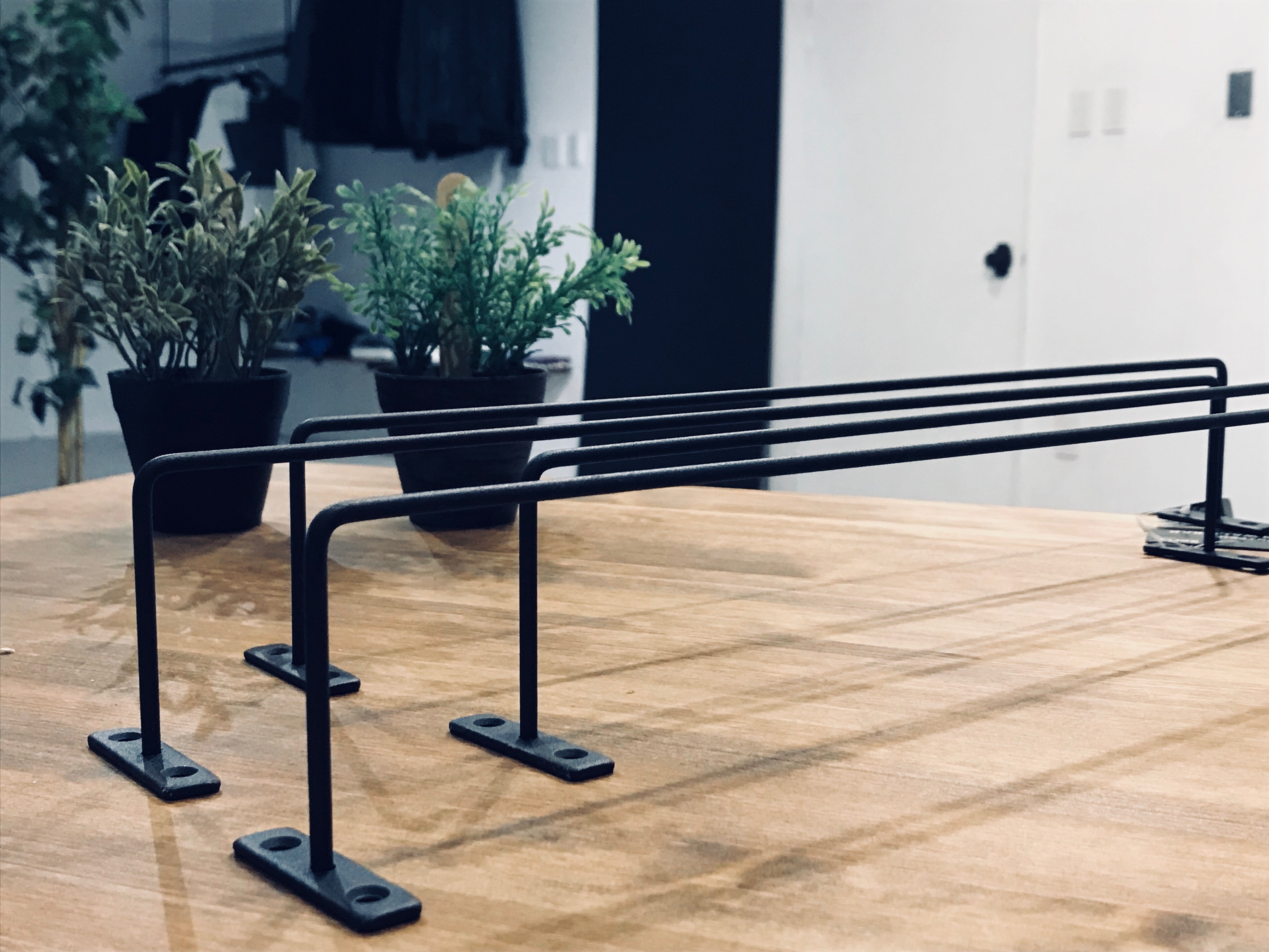 レビュー 100均 セリア インテリア アイアンバー L型ロング これを待っていました！早速使いたいですZERO-NETAⅡ